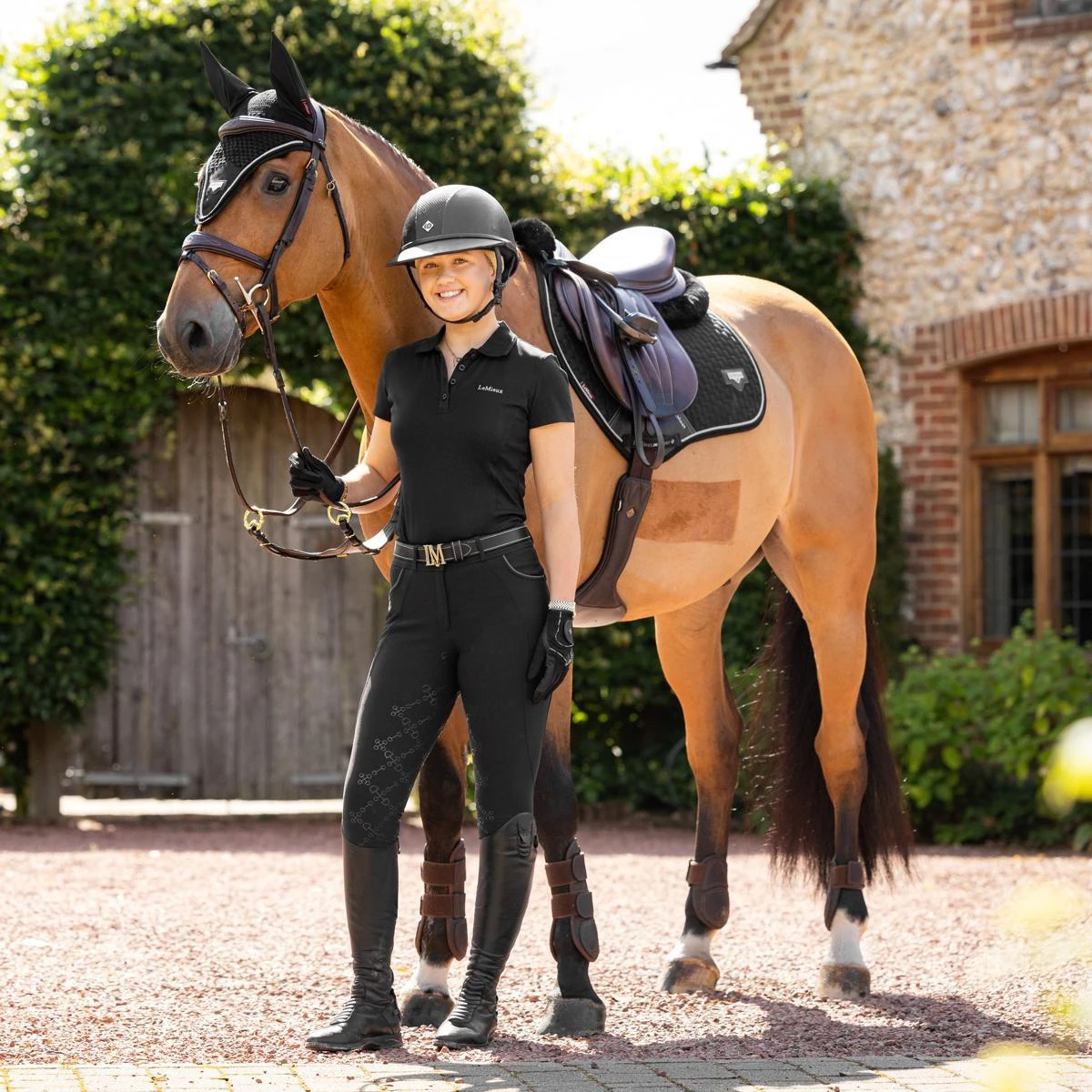 LeMieux Puissance Suede Close Contact Square Pad 10 LeMieux Puissance Suede Close Contact Square Pad - Image 8