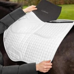 LeMieux ProSorb Plain 2 Pocket Close Contact Square 13 LeMieux ProSorb Plain 2 Pocket Close Contact Square -Farm Housetack Store ed2d7860 9660 41cc b067 e667c891a79d